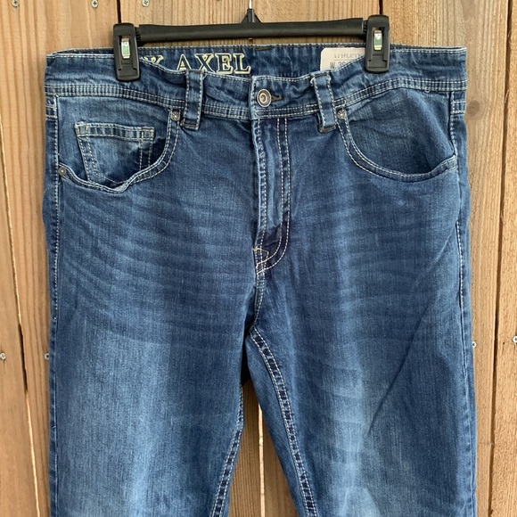 TK Axel Athletic Fit Jeans — 36 x 30 - Picture 4 of 11